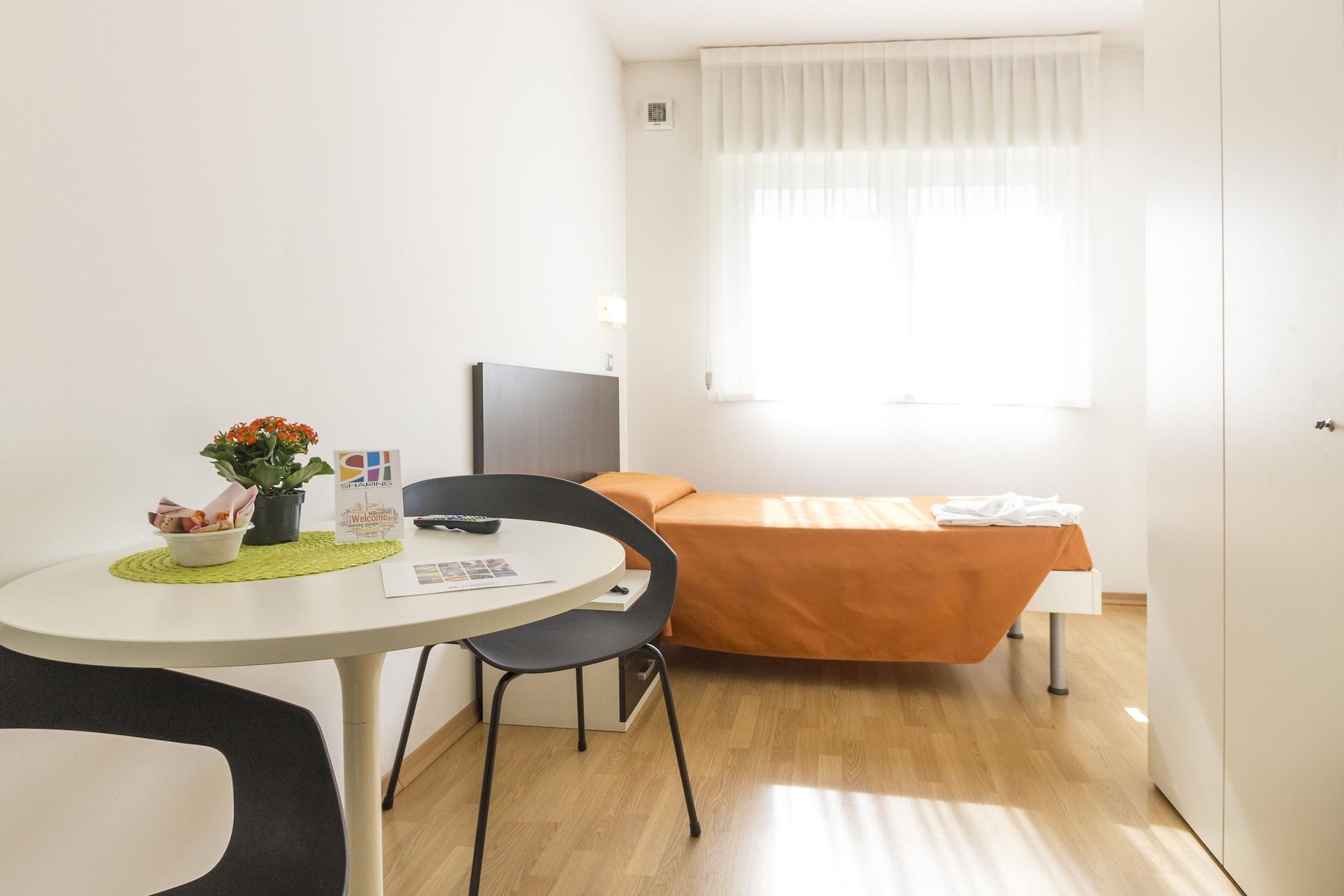 Hotel Sharing Turin Exterior photo