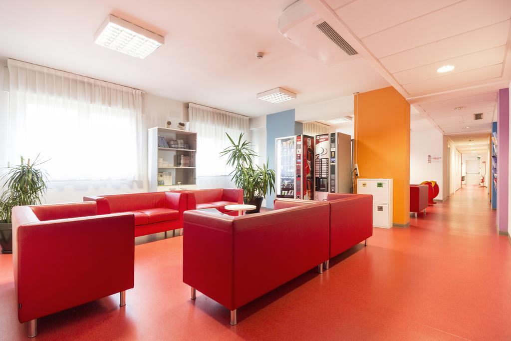 Hotel Sharing Turin Exterior photo